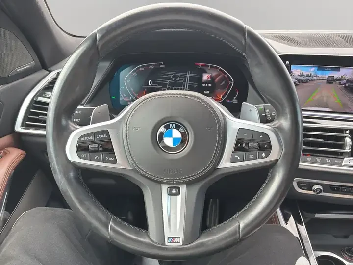 BMW X5 M SPORT/АDAPTIVE SUSPENSION/SWAROVSKI/KEYLESS, снимка 8 - Автомобили и джипове - 54348521
