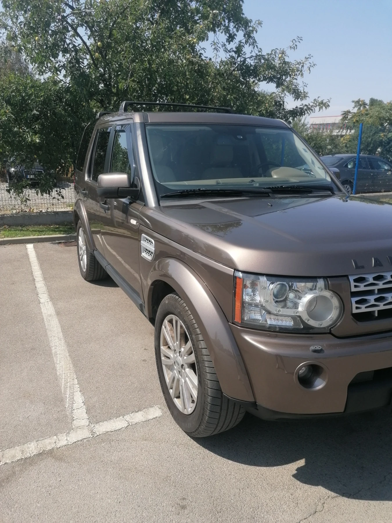 Land Rover Discovery MONSTER TRUCK V6 256HP SDV6 SE - изображение 6