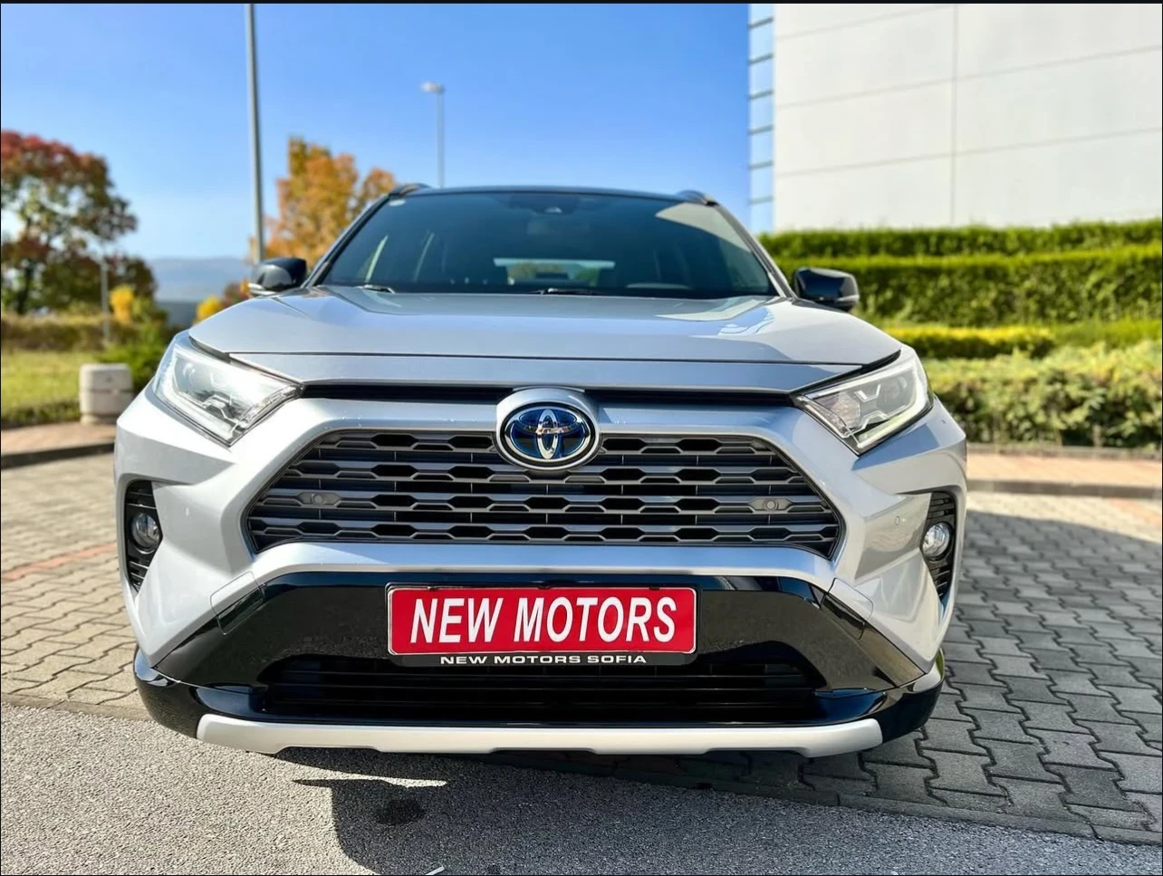 Toyota Rav4 2.5Hybrid-Регистриран-Обслужен-Лизинг през уникред - изображение 2