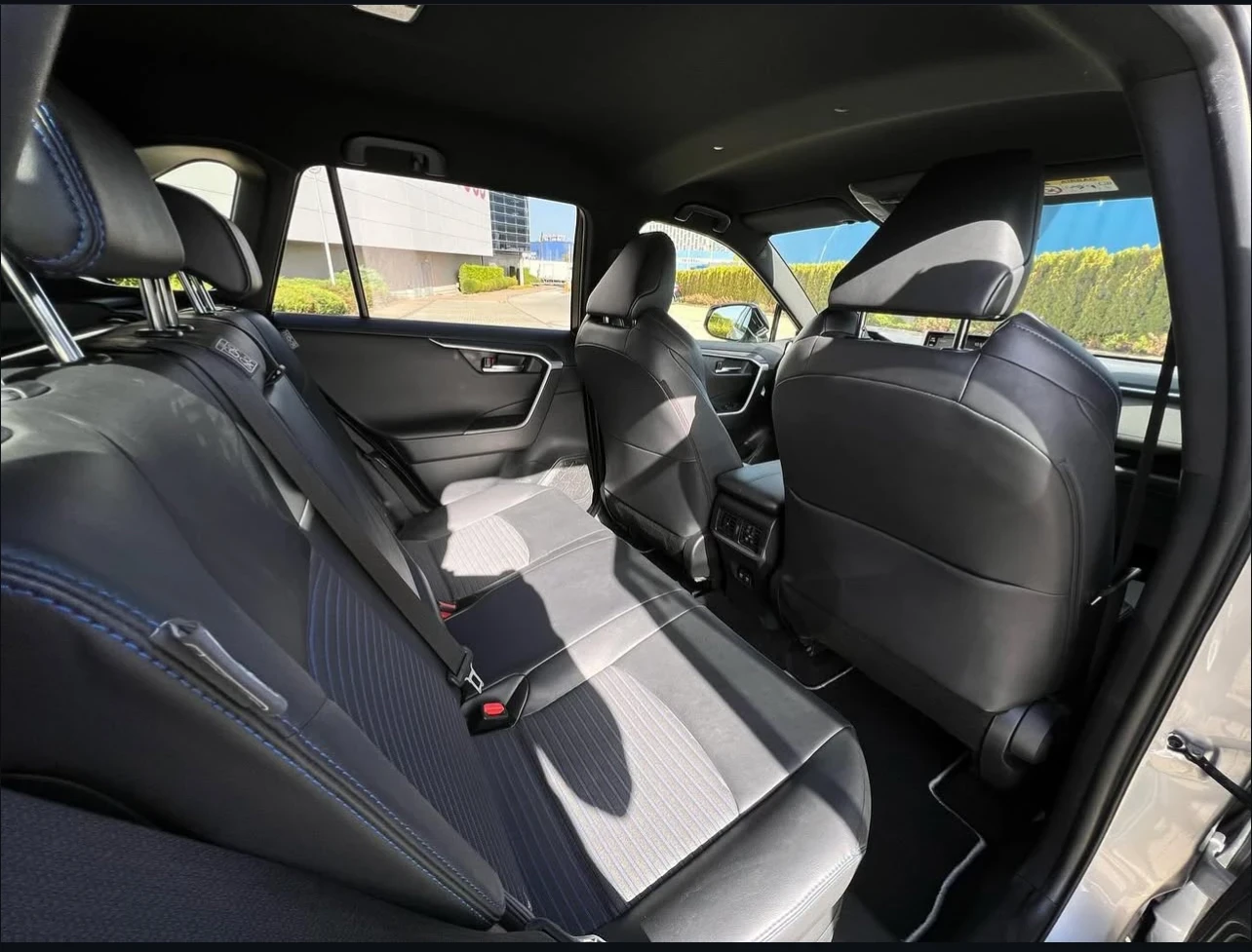 Toyota Rav4 2.5Hybrid-Регистриран-Обслужен-Лизинг през уникред - изображение 10