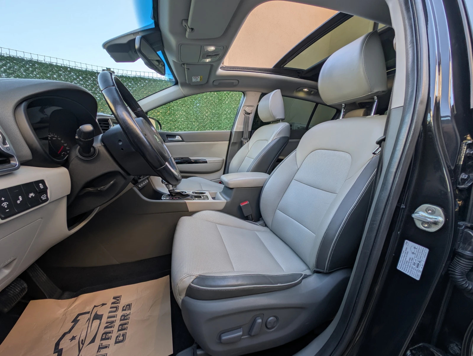 Kia Sportage 2.0CRDI* 4x4* Platinum* Обдухване* Панорама - изображение 9