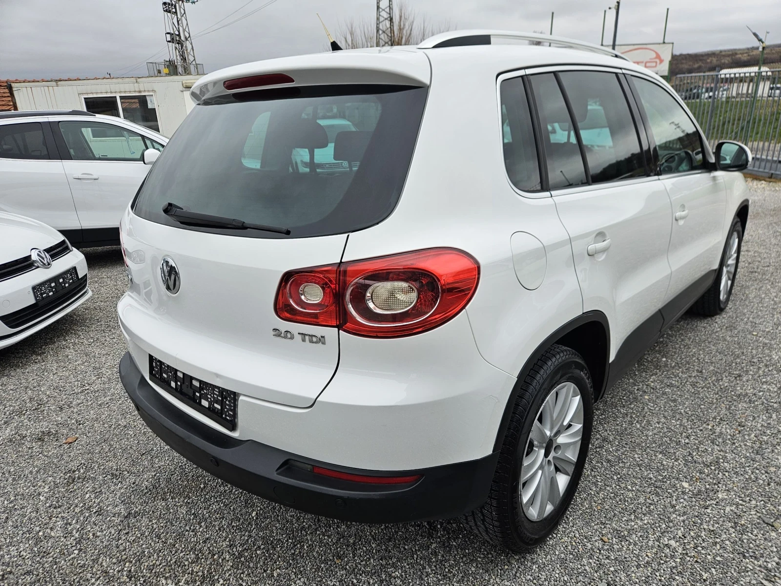 VW Tiguan 2.0 TDI * DSG * 4X4*  - изображение 5