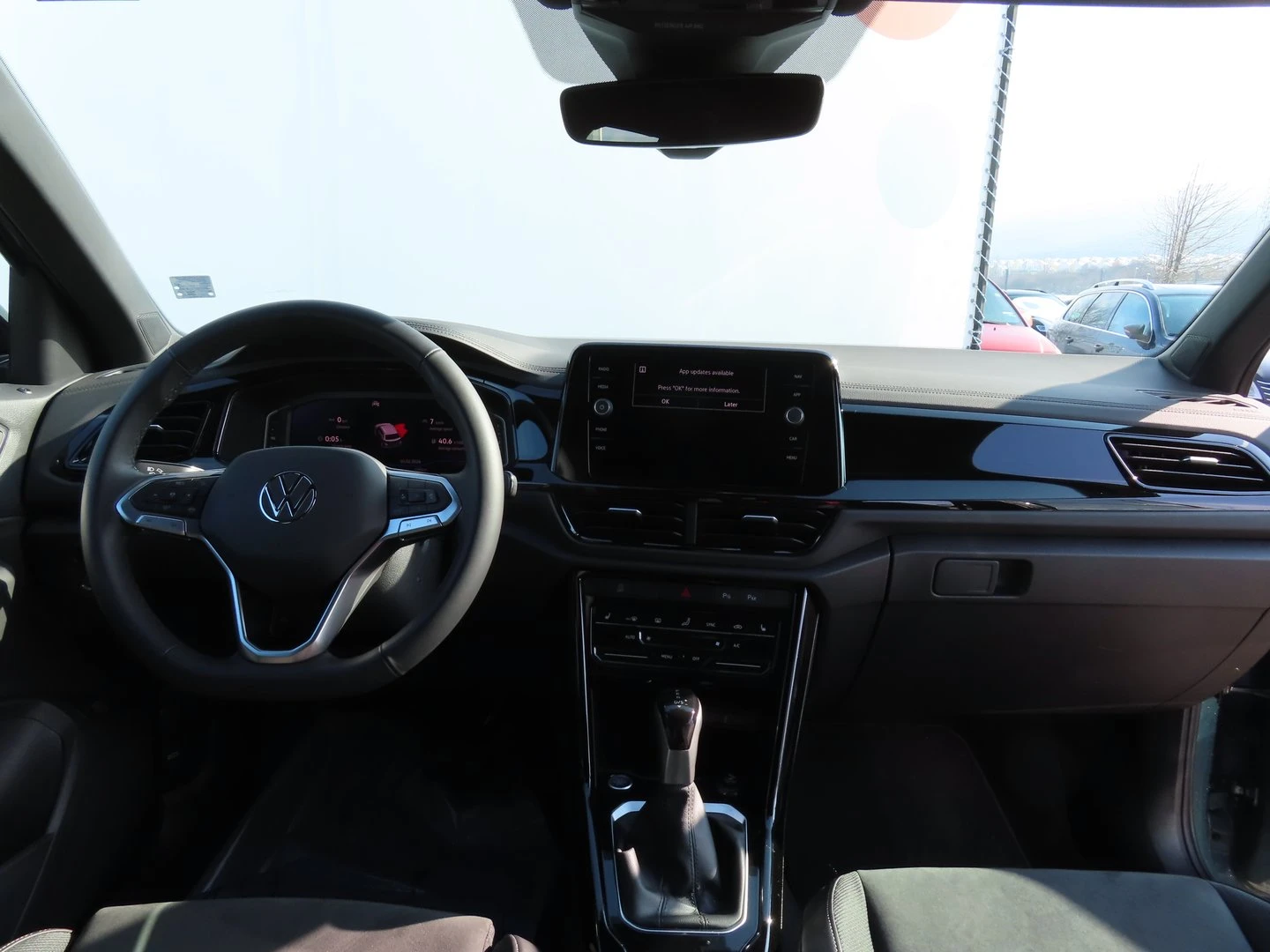 VW T-Roc VW T- Roc Style Plus 1.5 TSI OPF DSG - изображение 5