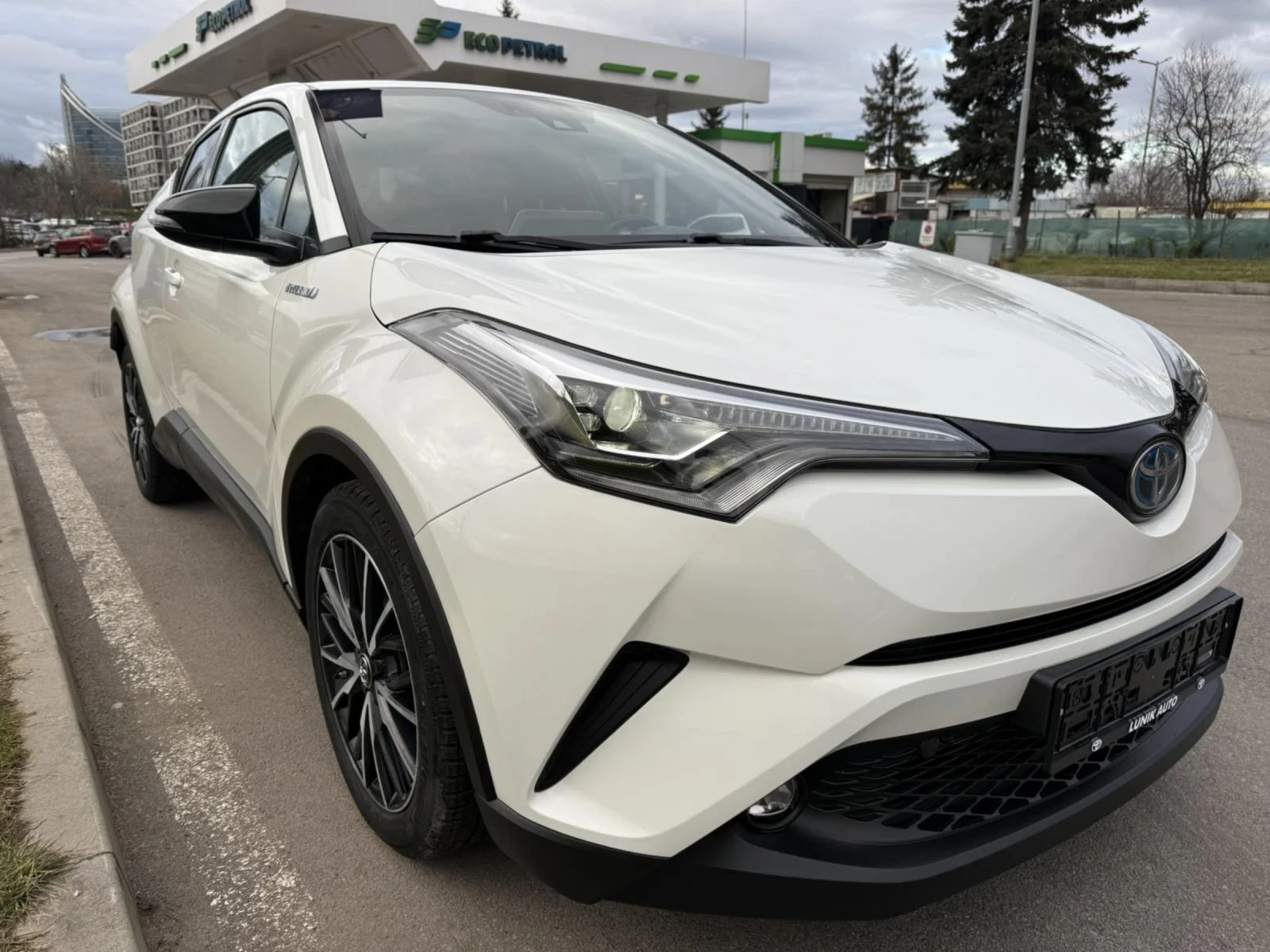 Toyota C-HR HYBRID 1.8  93000 | Mobile.bg � ����������� 2