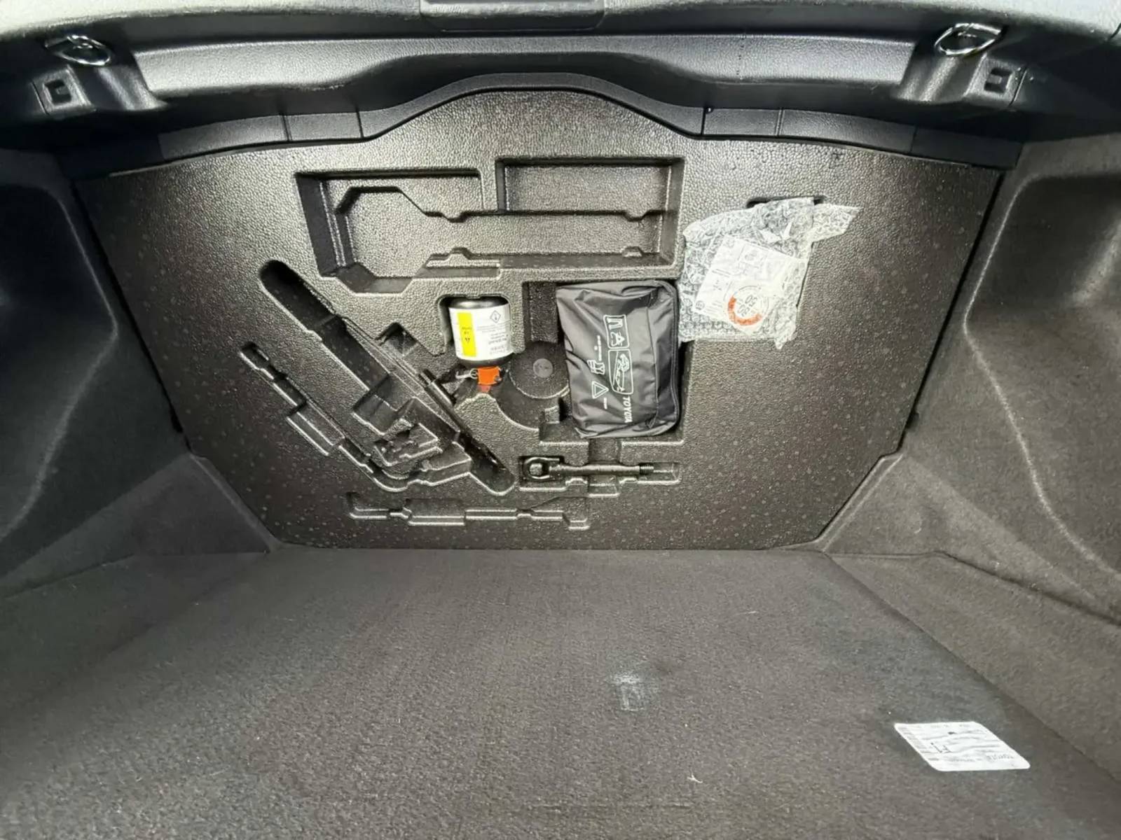 Toyota C-HR HYBRID 1.8  93000 | Mobile.bg � ����������� 14