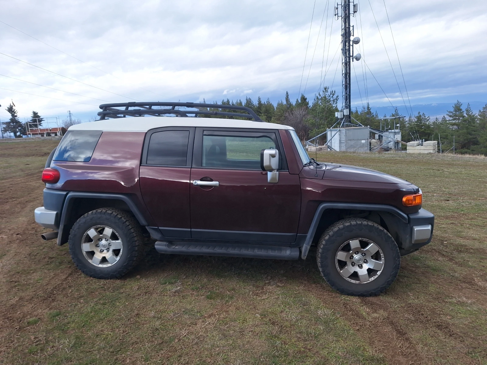 Toyota Fj cruiser 4.0 i V6 Automatic, LPG, А-Trac, Блокаж на диф, снимка 8 - Автомобили и джипове - 53610310
