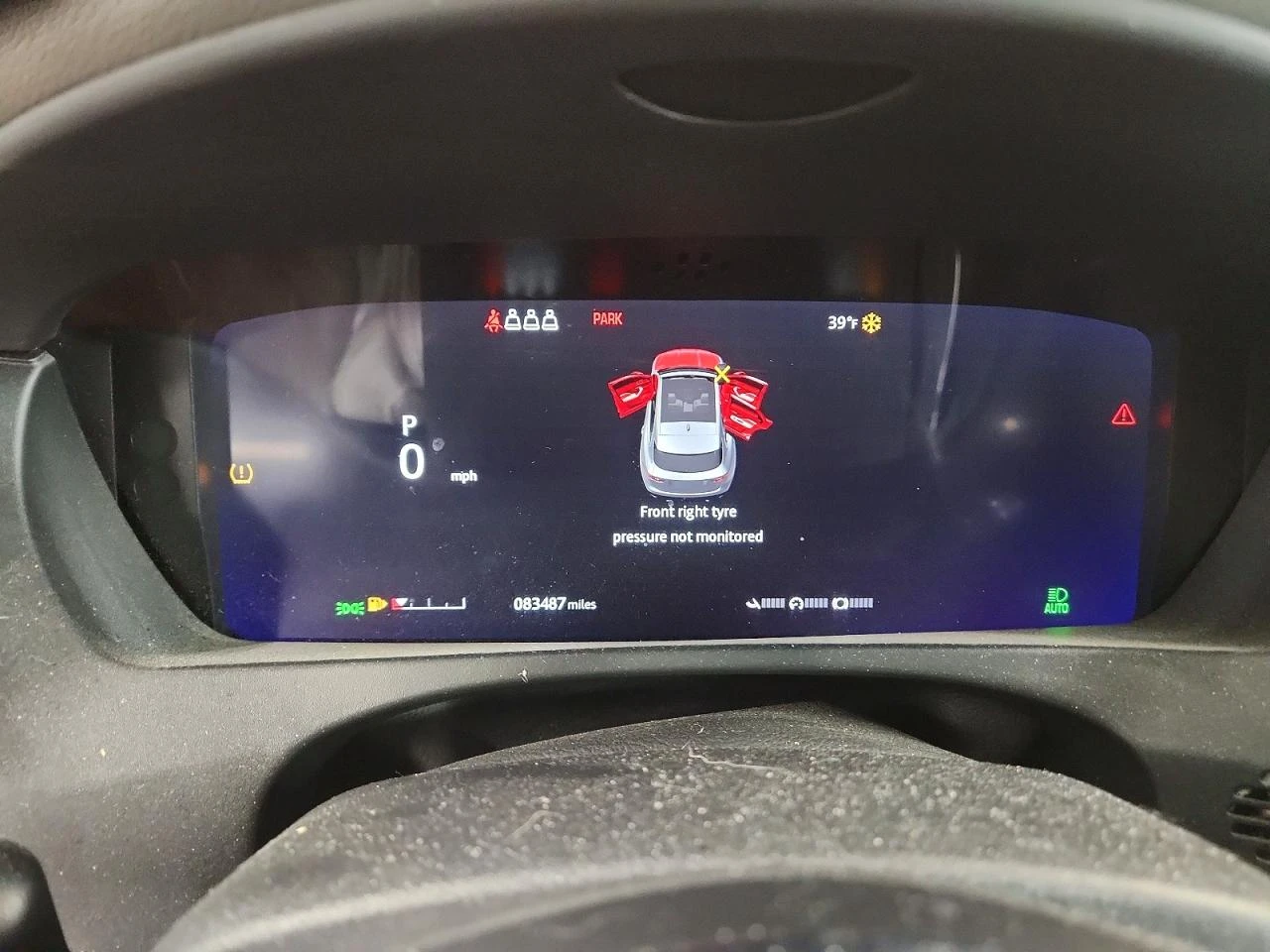 Jaguar F-PACE 2.0l R - Sport, снимка 9 - Автомобили и джипове - 54116349