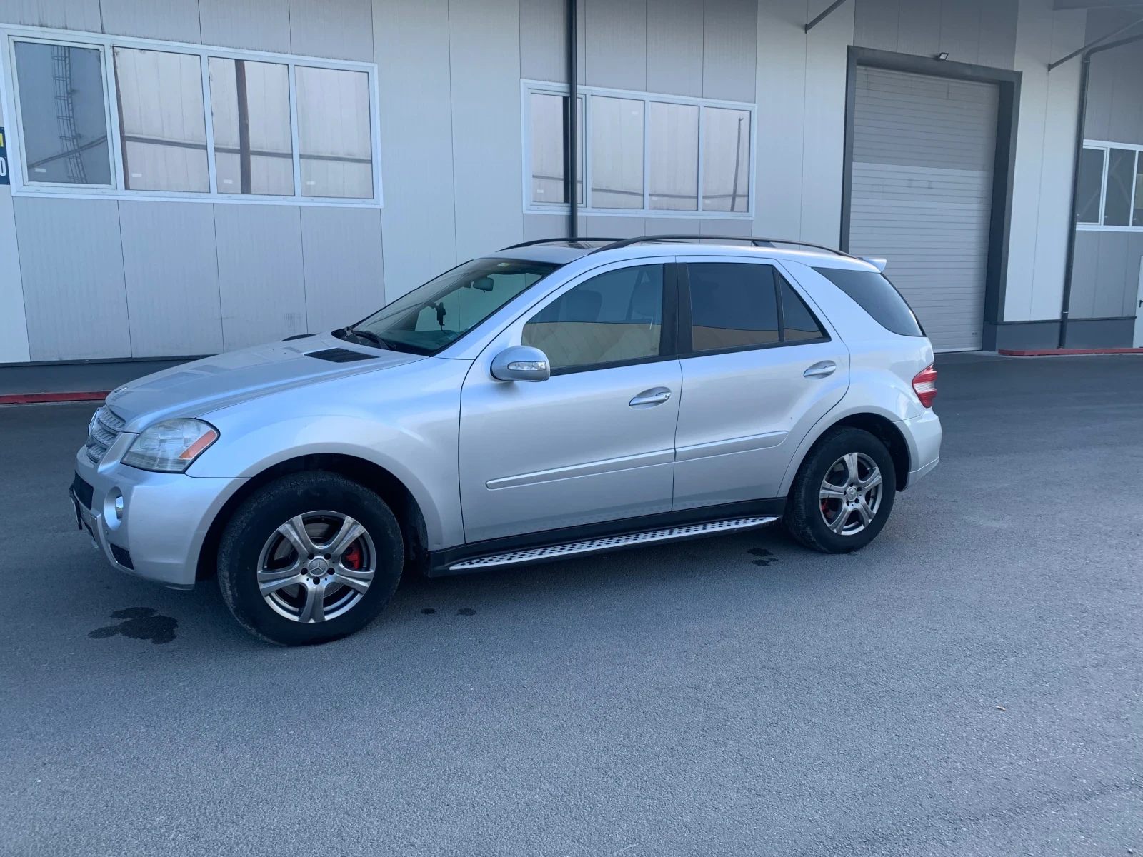 Mercedes-Benz ML 350, снимка 3 - Автомобили и джипове - 54117526