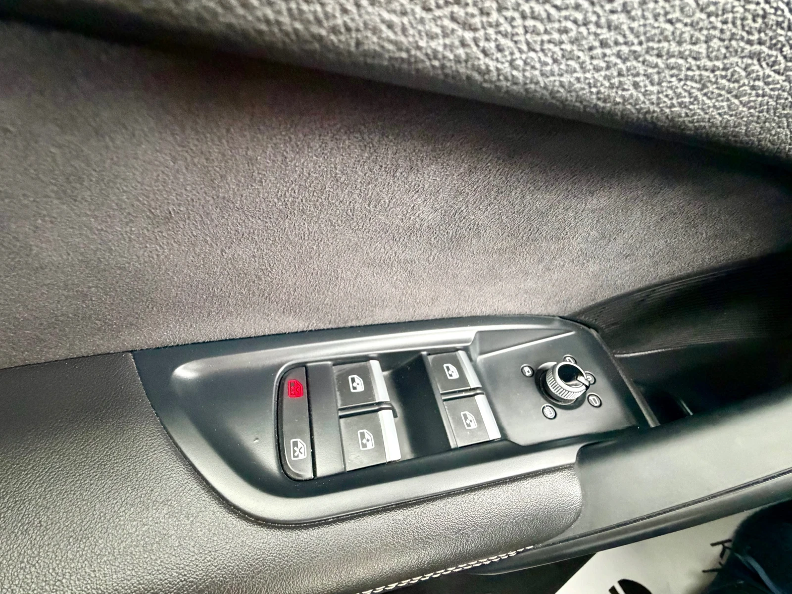 Audi Q5 3x Sline Blak optik FUL, снимка 11 - Автомобили и джипове - 54158842