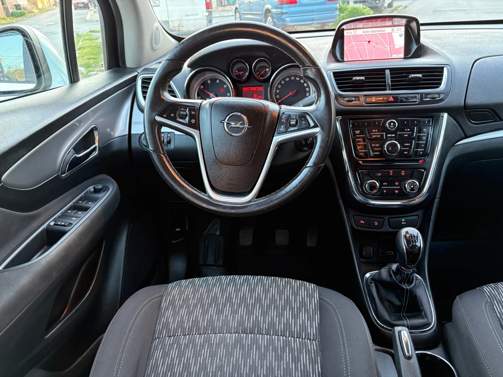 Opel Mokka 1.7CDTI 131КС , снимка 12 - Автомобили и джипове - 54326069