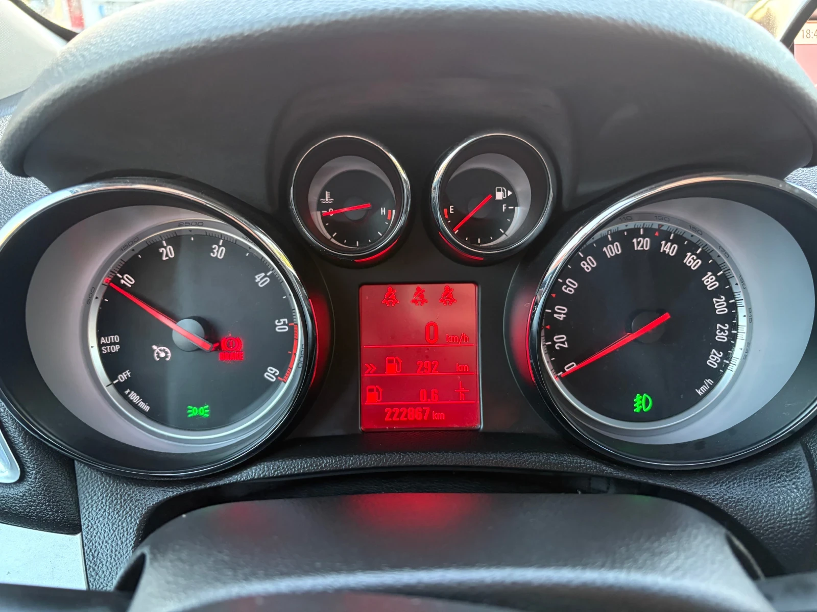 Opel Mokka 1.7CDTI 131КС , снимка 14 - Автомобили и джипове - 54326069