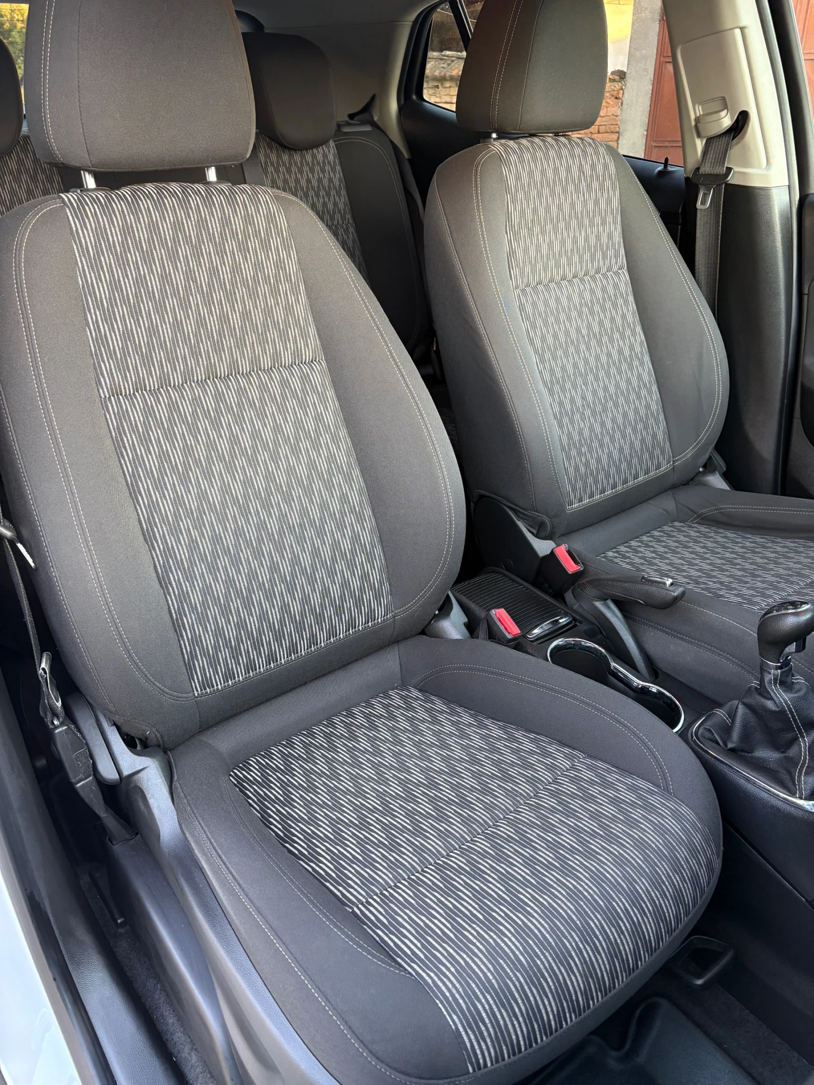 Opel Mokka 1.7CDTI 131КС , снимка 10 - Автомобили и джипове - 54326069