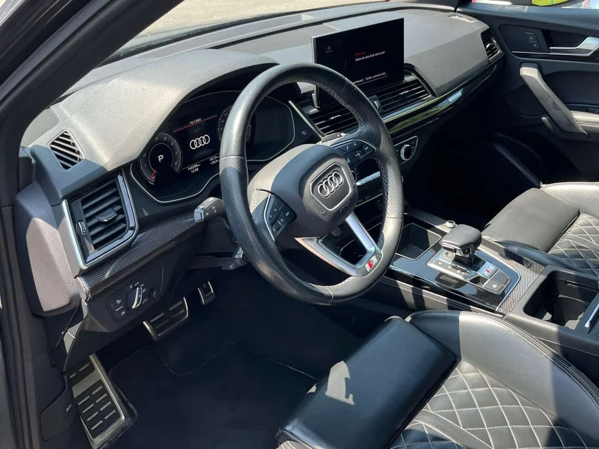 Audi SQ5 Progressiv / DISTRONIC / CARFAX / АВТОКРЕДИТ, снимка 5 - Автомобили и джипове - 55701073
