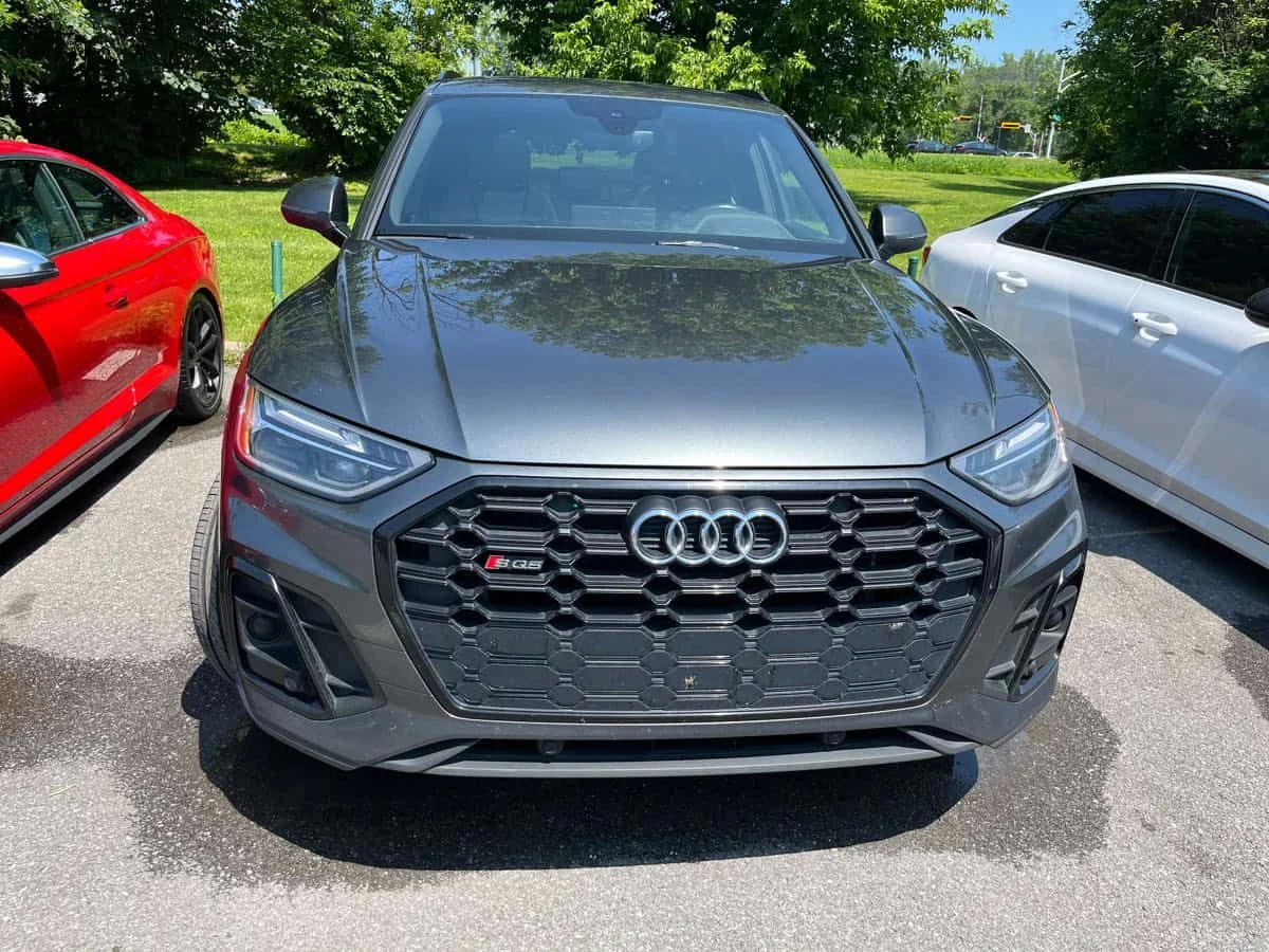 Audi SQ5 Progressiv / DISTRONIC / CARFAX / АВТОКРЕДИТ, снимка 6 - Автомобили и джипове - 55701073