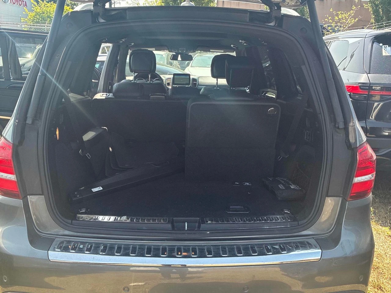 Mercedes-Benz GLS GLS 550, снимка 11 - Автомобили и джипове - 55801178