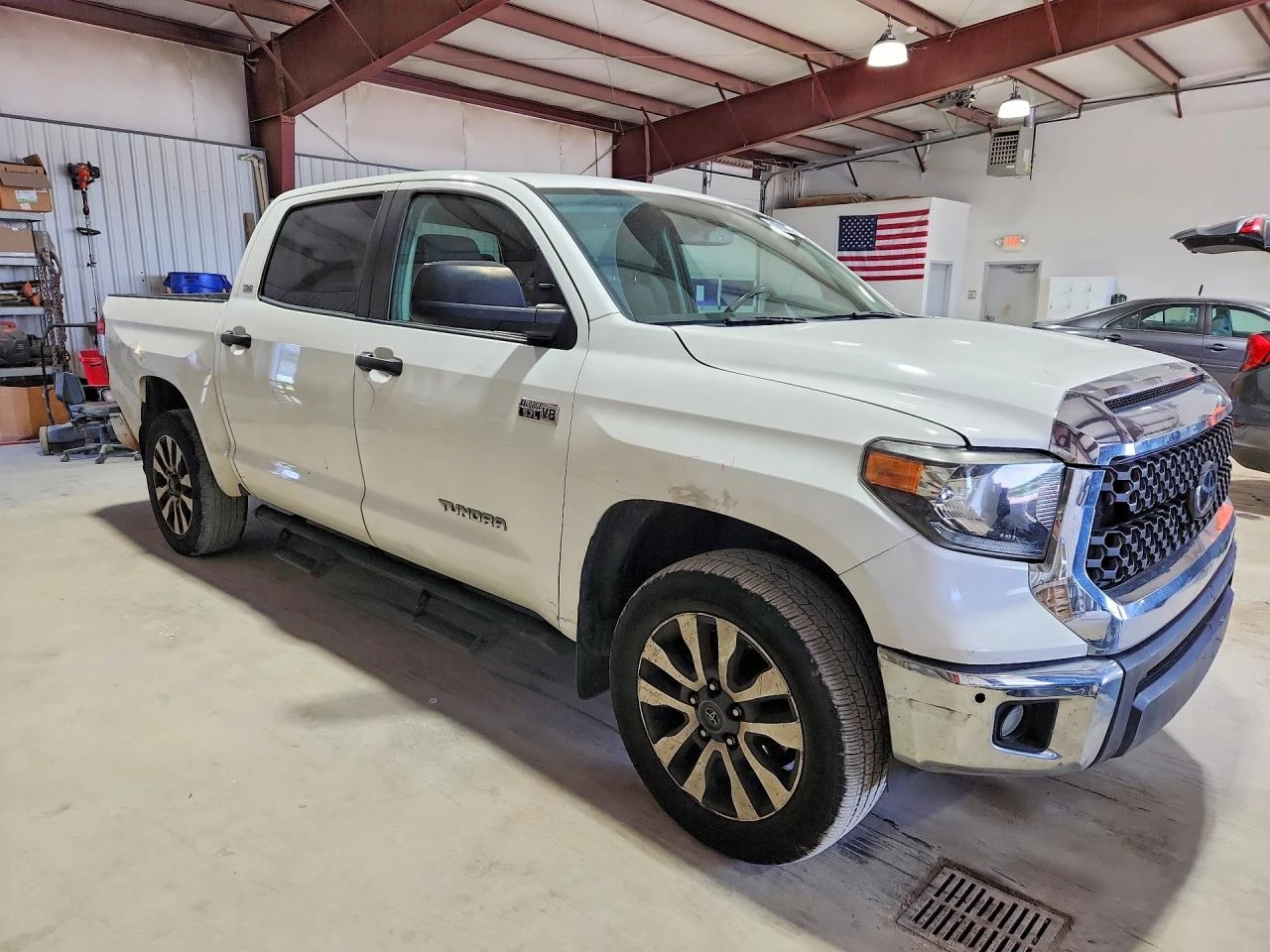 Toyota Tundra 5.7l Sr5, снимка 4 - Автомобили и джипове - 56041721