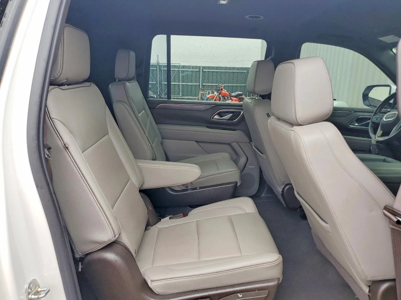 Gmc Yukon 5.3l Xl K1500 Slt, снимка 11 - Автомобили и джипове - 56075568