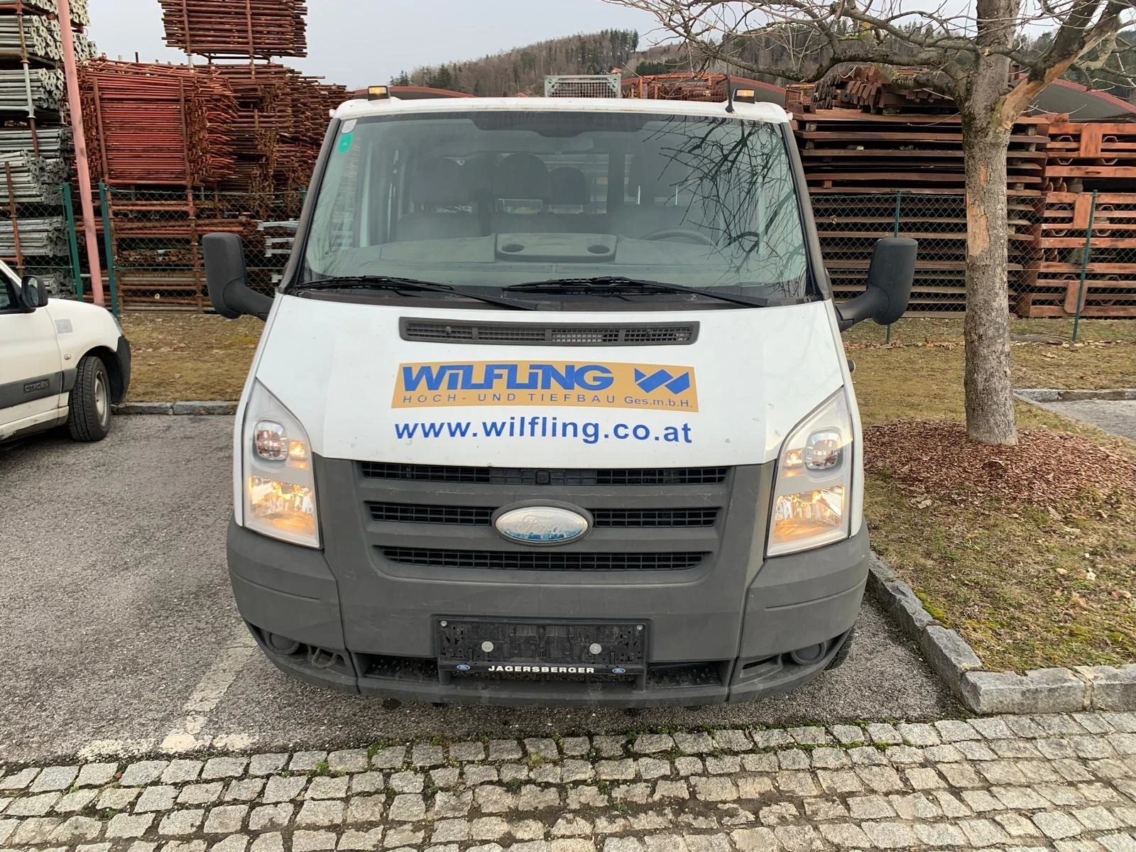 Ford Transit 2.4D 74kW 6+ 1 места, снимка 3 - Бусове и автобуси - 53965894