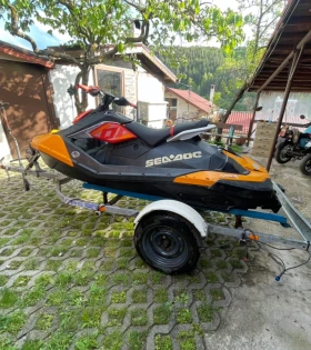 Джет Bombardier Sea Doo SPARK trixx 2up/колесар, снимка 2