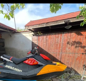 Джет Bombardier Sea Doo SPARK trixx 2up/колесар, снимка 3