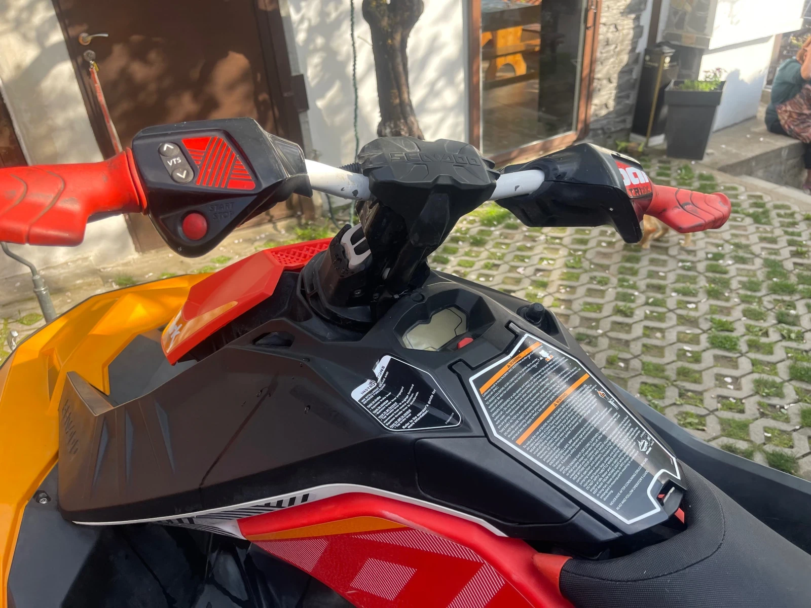 Джет Bombardier Sea Doo SPARK trixx 2up/колесар, снимка 5 - Воден транспорт - 55792045