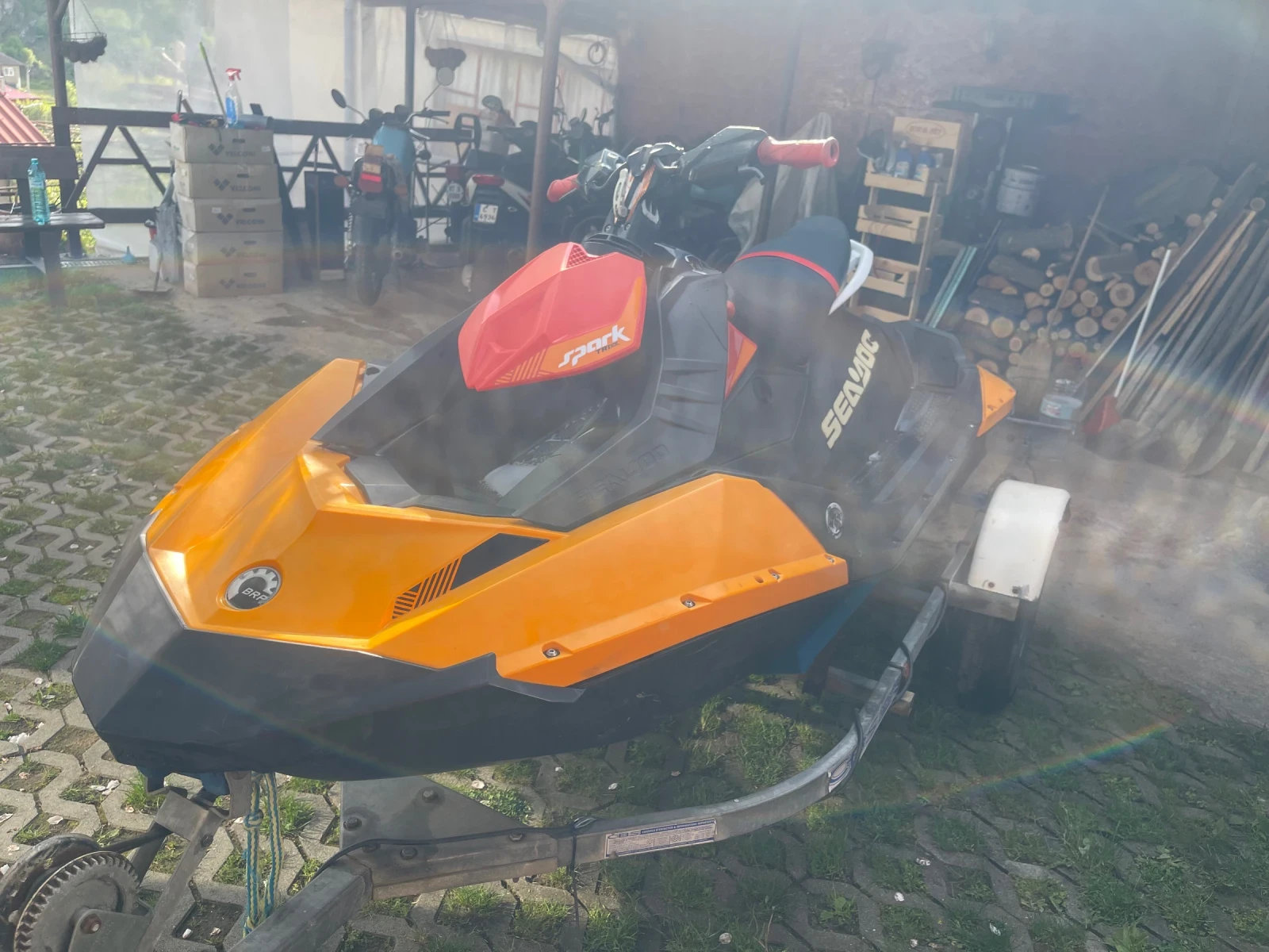Джет Bombardier Sea Doo SPARK trixx 2up/колесар, снимка 4 - Воден транспорт - 55792045