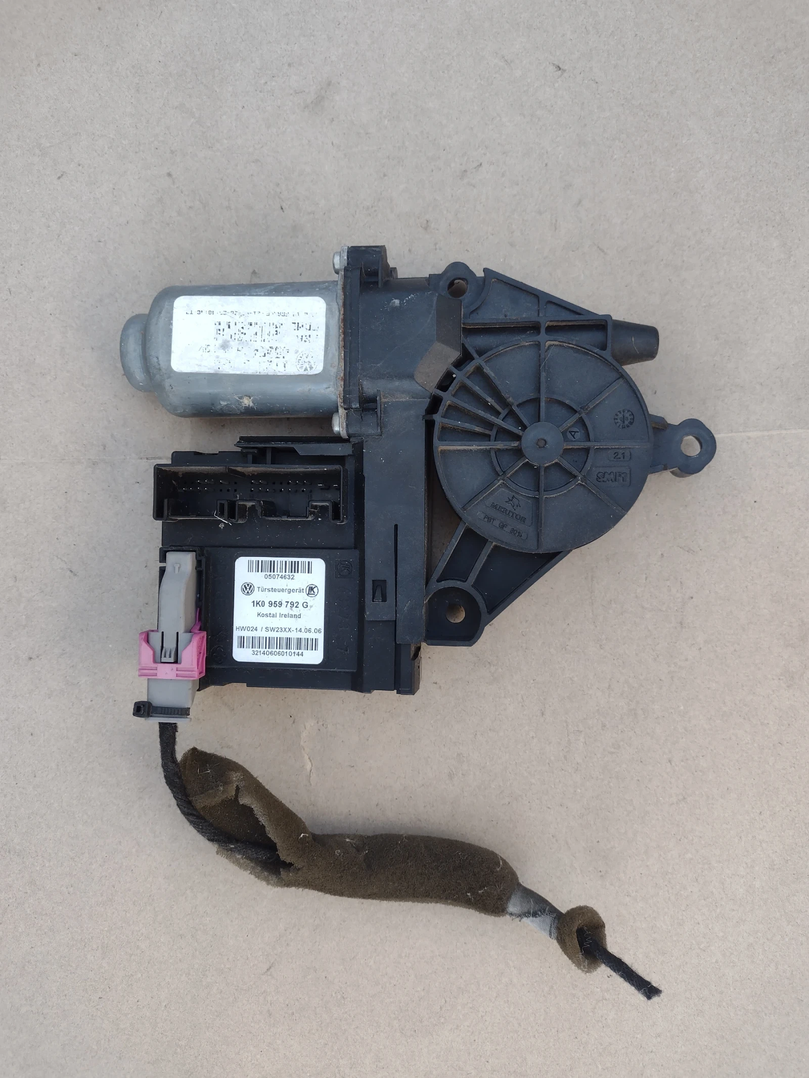 1K0959792G       Volkswagen Golf V, Passat B6 1K0 959 792 G | Mobile.bg   1