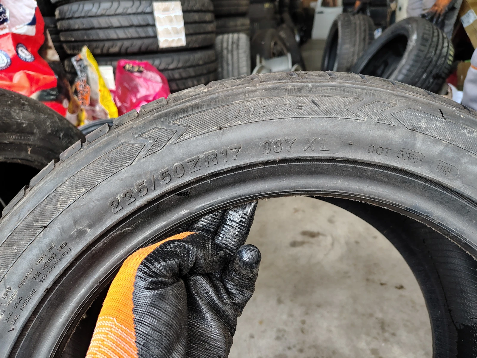 Гуми Летни 225/50R17, снимка 5 - Гуми и джанти - 53727101