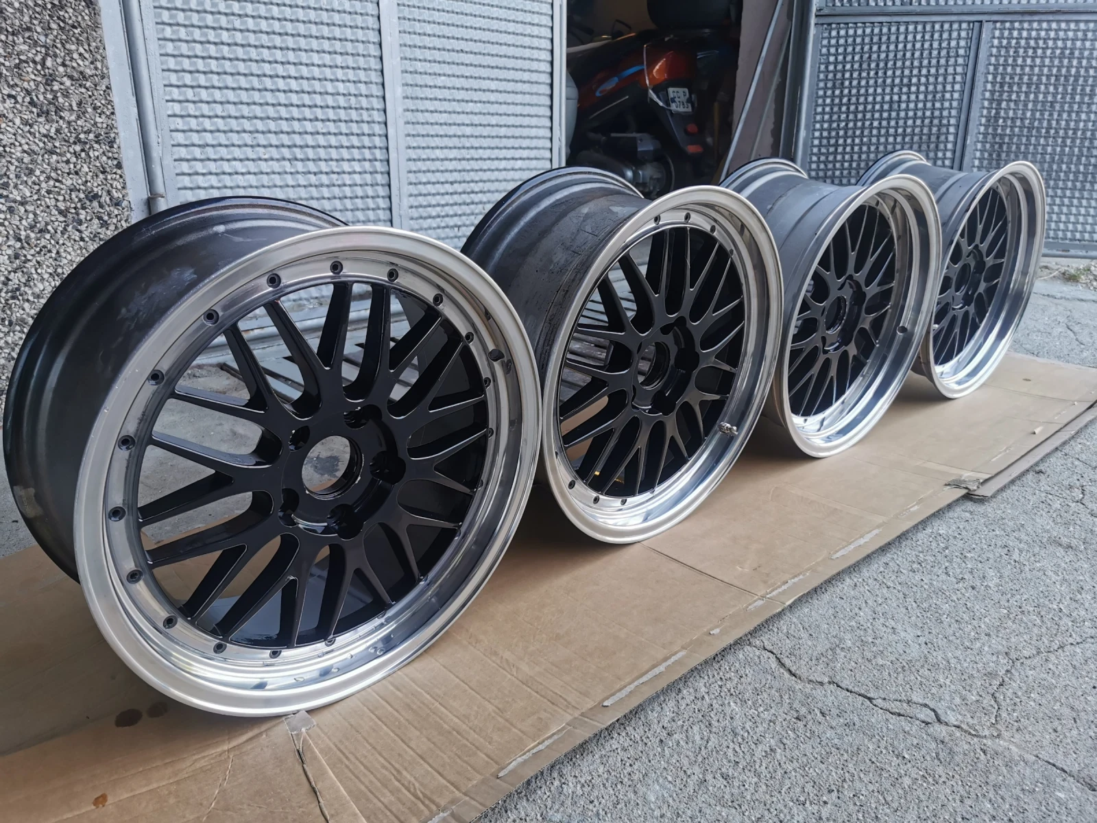 ���� � ������ 235/40R18 | Mobile.bg � ����������� 4