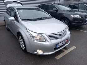 Toyota Avensis Комби, снимка 1