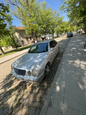 Mercedes-Benz E 320, снимка 1