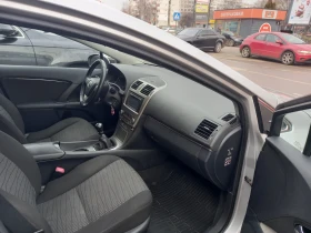 Toyota Avensis Комби, снимка 11