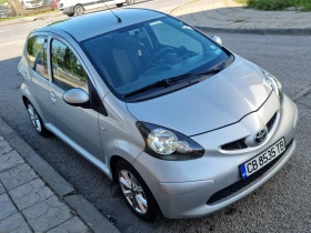 Toyota Aygo Бензин, 4-ри Врати - 3000 € / 5867.49 лв. - 78367450 5