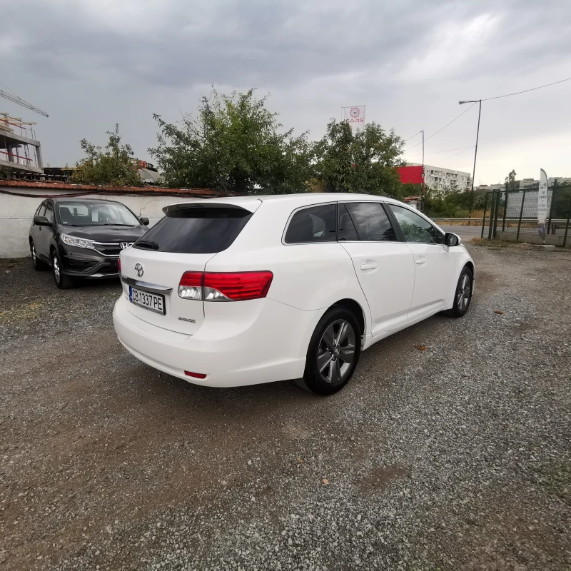 Toyota Avensis 2.0 d, снимка 6 - Автомобили и джипове - 47048333