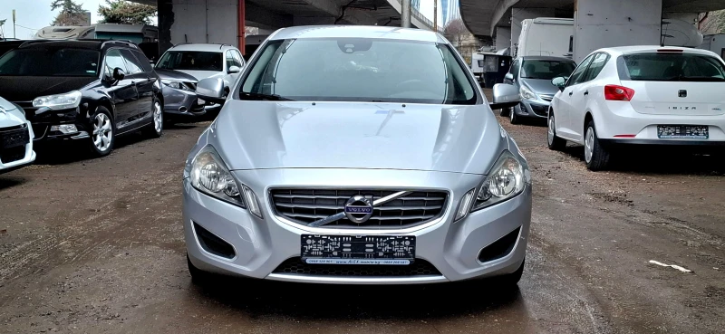 Volvo V60 DRIVE E, снимка 2 - Автомобили и джипове - 49328497