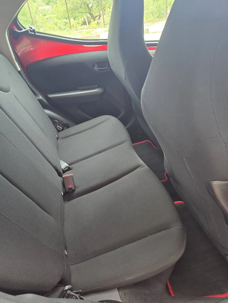 Toyota Aygo, снимка 4 - Автомобили и джипове - 52325891