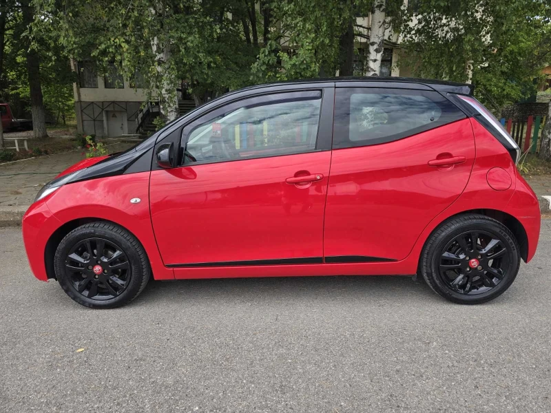 Toyota Aygo, снимка 10 - Автомобили и джипове - 52325891