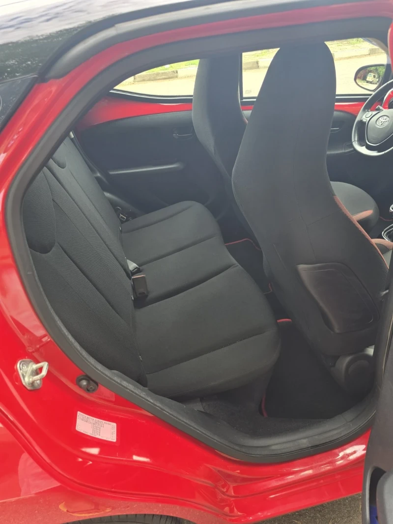 Toyota Aygo, снимка 5 - Автомобили и джипове - 52325891
