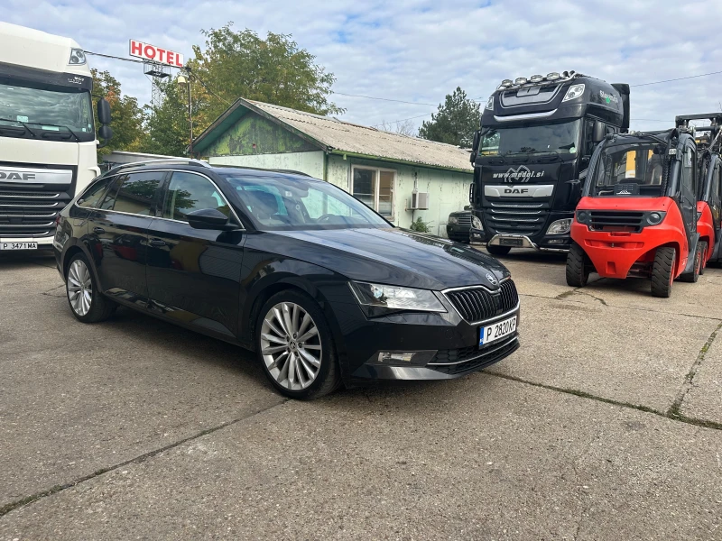 Skoda Superb, снимка 3 - Автомобили и джипове - 52047220