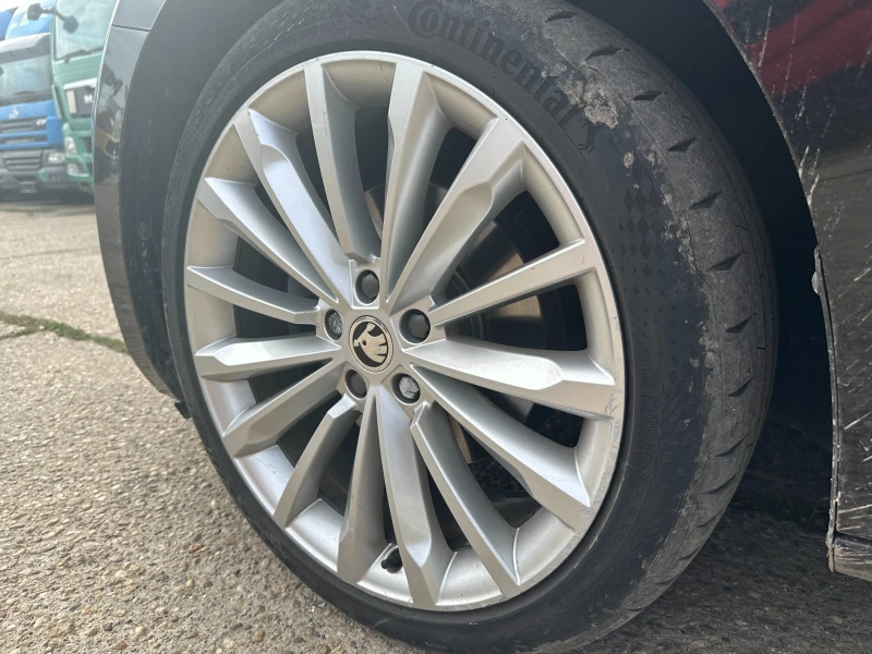 Skoda Superb, снимка 16 - Автомобили и джипове - 52047220