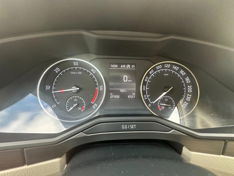 Skoda Superb, снимка 9 - Автомобили и джипове - 52047220