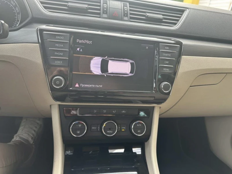 Skoda Superb, снимка 12 - Автомобили и джипове - 52047220