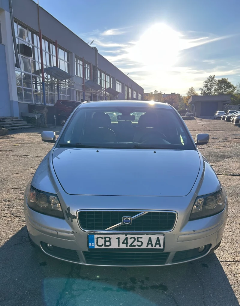 Volvo S40, снимка 2 - Автомобили и джипове - 52715598