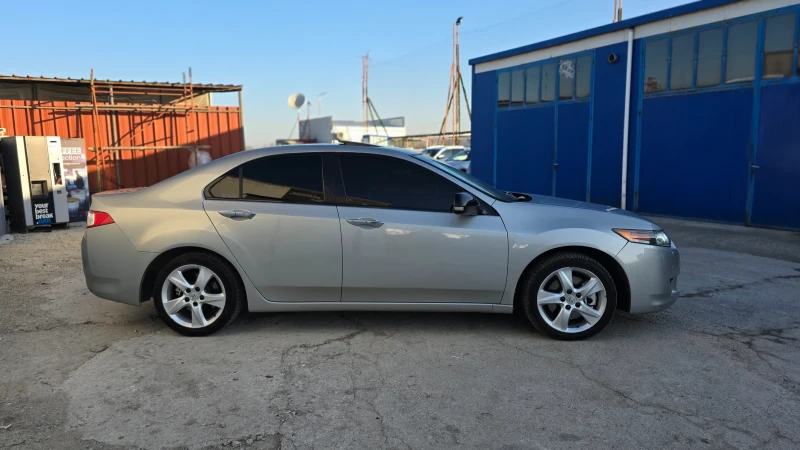 Honda Accord 2.4 Executive, снимка 5 - Автомобили и джипове - 52815046