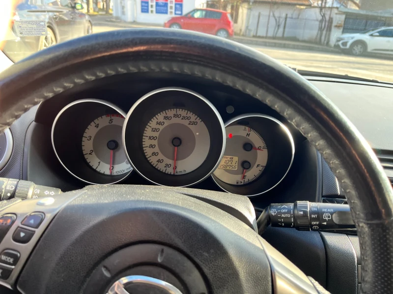 Mazda 3, снимка 9 - Автомобили и джипове - 52961185