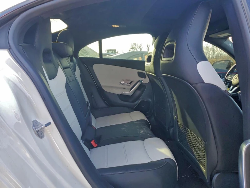 Mercedes-Benz CLA 250 * 4MATIC* AMG* БЕЗ УДАР* , снимка 9 - Автомобили и джипове - 53043529