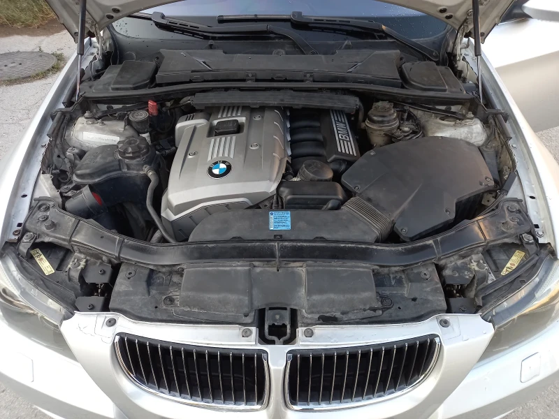 BMW 330 330 Xi, снимка 8 - Автомобили и джипове - 53060129