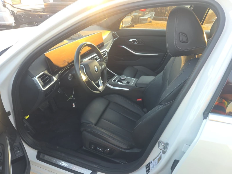 BMW 330 i 2.0 xDrive * ФИКСИРАНА ЦЕНА* , снимка 7 - Автомобили и джипове - 53122320