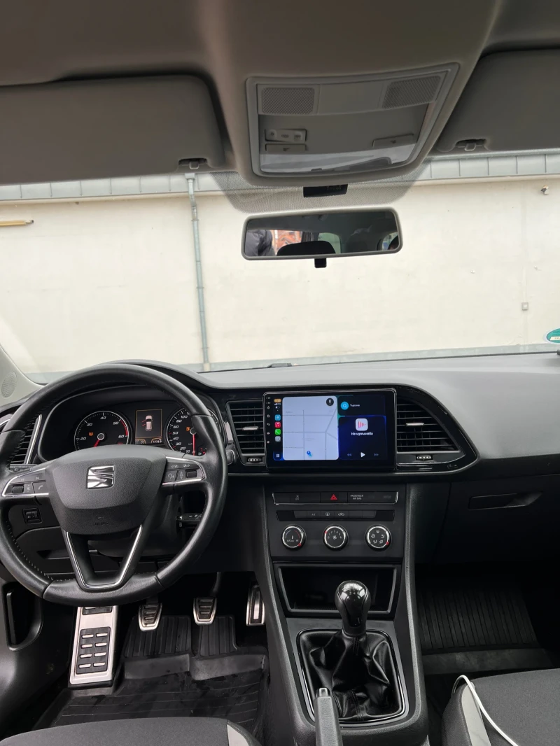 Seat Leon ST 1.6тди 110кс ECOMOTIVE / Топ състояние, снимка 10 - Автомобили и джипове - 53392880