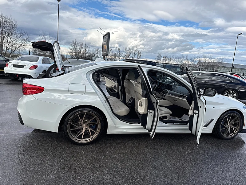BMW 550 M550i-M PAKET-HEAD UP-LED-BIXENON-4x4-KAMERA-FULL!, снимка 14 - Автомобили и джипове - 53407594